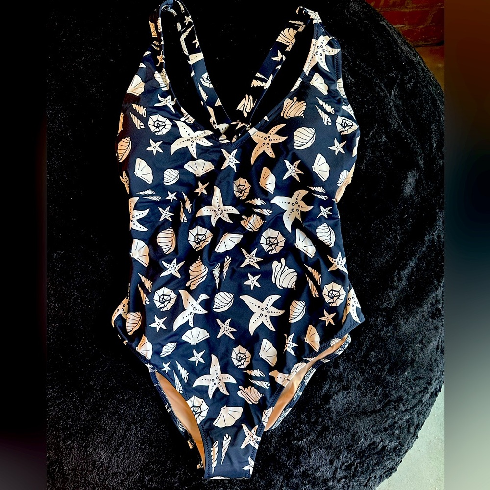 MeUndies / One Piece Seashell Blue Swimsuit / Size Large